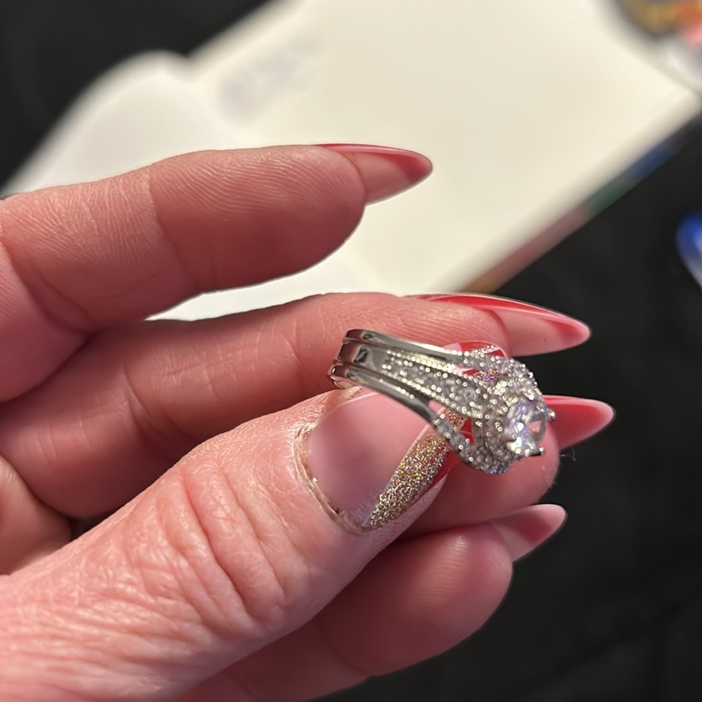 Ring - Picture 4 of 6